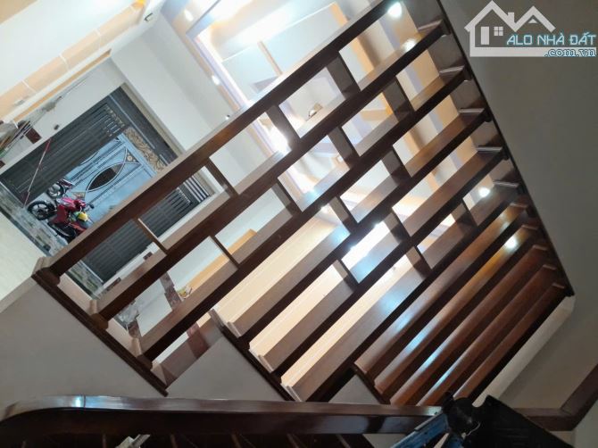 💥💥 NHÀ GẦN NGÃ 3 ĐÔNG QUANG  - TRẦN THỊ HÈ - ĐƯỜNG 8m XE HƠI THÔNG - 5