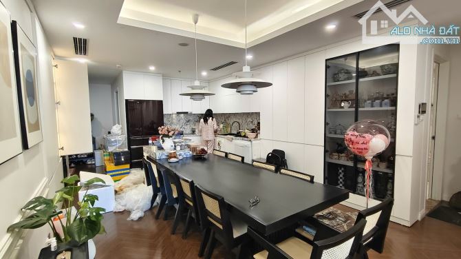Bán căn hộ cao cấp BRG Legend  phố Trần Quang Khải , Hồng Bang . DT 116m , 2.5 ngủ - 5
