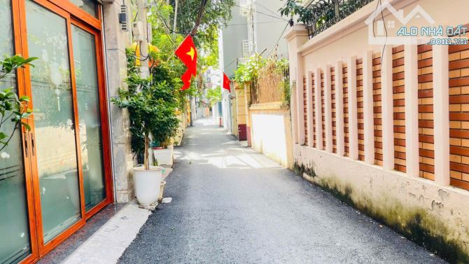 BỒ ĐỀ, LONG BIÊN - NHÀ MỚI 5 TẦNG FULL NỘI THẤT- GẦN HỒ SINH THÁI- 10M RA ĐƯỜNG Ô TÔ THÔNG - 5