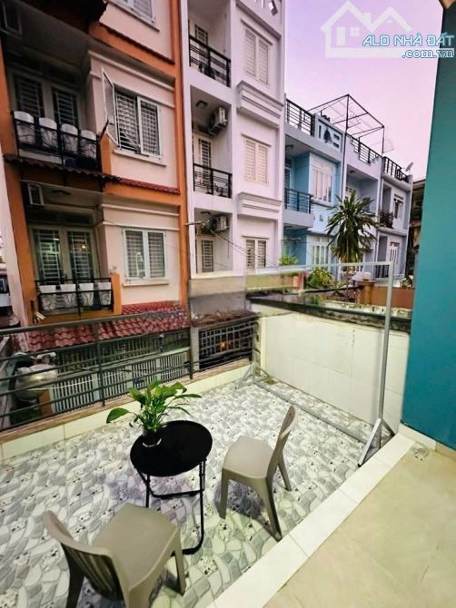Nhà 7p gần ĐH Văn Lang - Hẻm ô tô - 55m2, 3 tầng - Giá 6tỷ - 5
