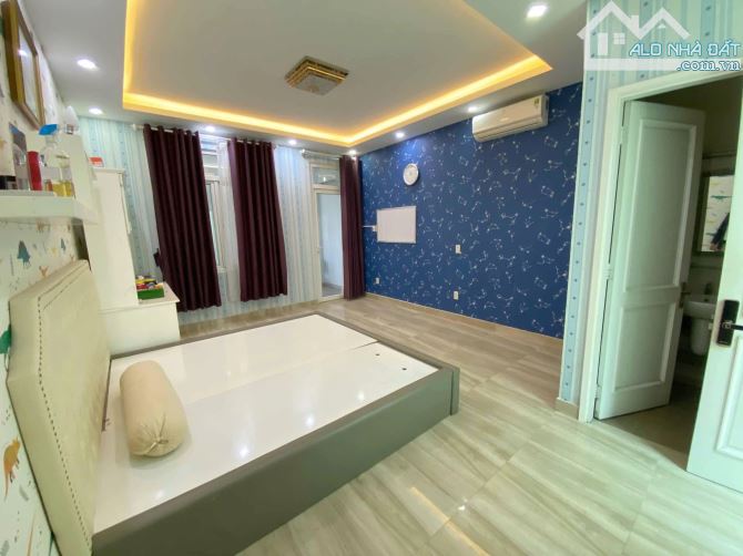 Bán nhà 5 lầu MT Đường số 10  - 81m2 - 4.5m x 18m - 4PN -4WC liền kề q8 - 5
