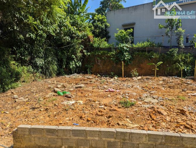 Nhỉnh 2 tỷ sở hữu ngay 232m2 đất, cách đường cao tốc HN-HB 100m,đối diện khu CN Quang Tiến - 5