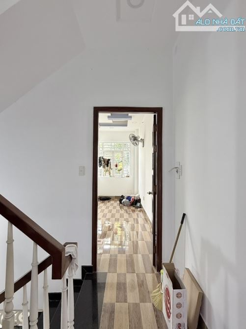 SIÊU PHẨM GÒ VẤP - HẺM XE HƠI – NHÀ 4 TẦNG MỚI ĐẸP – 61m2 NỞ HẬU PHONG THỦY – 4PN KHÉP KÍN - 5