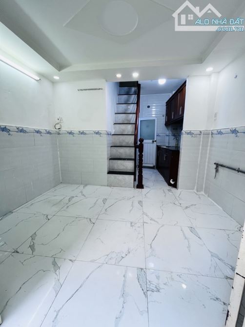 Nhà đúc 3 tầng BTCT đường Âu Dương Lân, P2, quận 8, nhỉnh 2 tỷ - 5