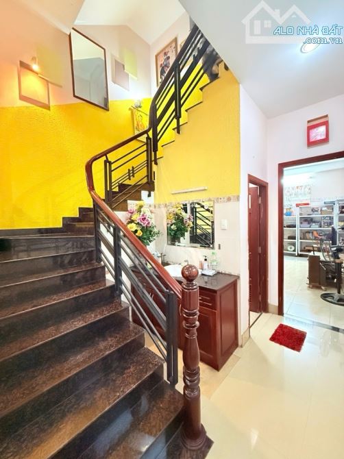 🔥 SIÊU PHẨM MẶT TIỀN TRẦN HƯNG ĐẠO – 5 TẦNG – 88M² – GIÁ CHỈ 16 TỶ 🔥 - 5