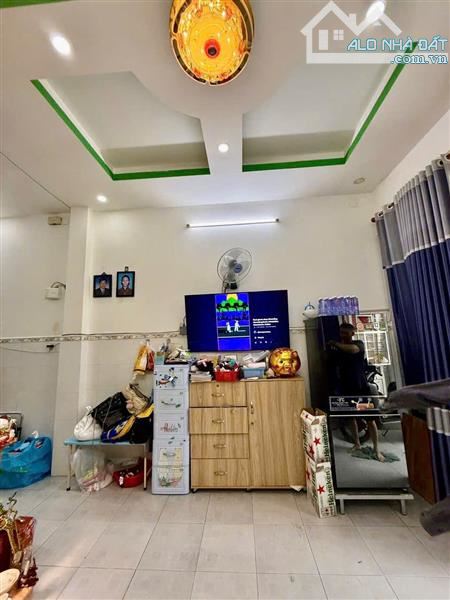 NHÀ ĐẸP 2 TẦNG - HẺM XE HƠI MÃ LÒ - KHU DÂN TRÍ CAO - 40M2 - CHỈ NHỈNH 4 TỶ - 5
