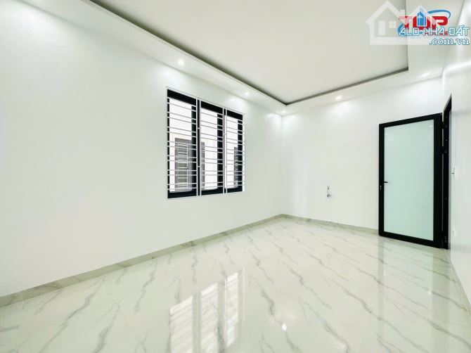 🌳Bán nhà 3 tầng ngõ 379 Miếu Hai Xã - Hồ Sen - Lê Chân - 6
