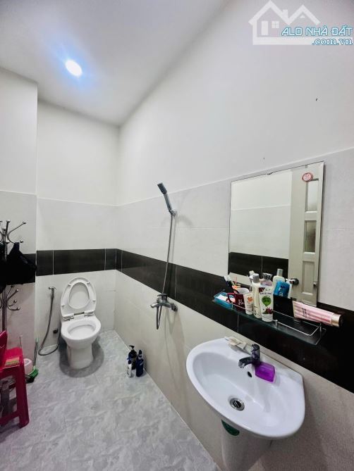 BÁN NHÀ 4 TẦNG - 94M2 - NGAY TRƯỜNG TIỂU HỌC PHAN HUY ÍCH TÂN BÌNH - NHỈNH 7 TỶ - 6