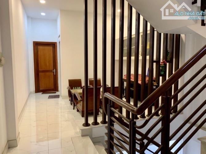 BÁN NHÀ PHỐ ĐẸP LUNG LINH 4 TẦNG - 98M2 - QUANG TRUNG GÒ VẤP 8 TỶ LẺ - 6
