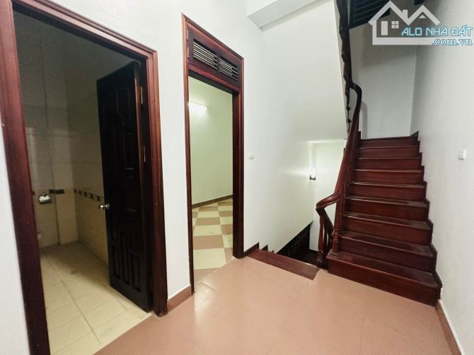 Phân lô Trần Cung - Bắc Từ Liêm. 80m²*5t, mt 5m gần Viện E, gara ô tô dùng đỗ, 10m ra phố - 6
