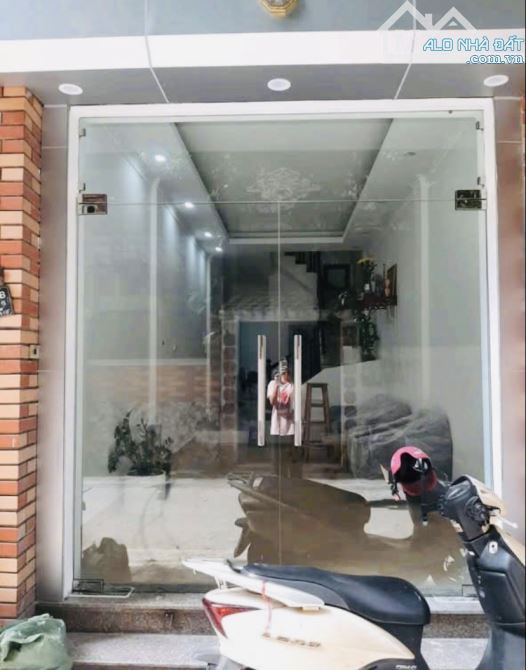 Bán nhà ngõ phân lô Vương Thùa Vũ -Khu QUÂN ĐỘI, ô tô tránh , 20m RA PHỐ - 2 MẶT NGÕ - NHÀ - 6