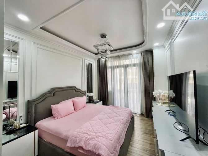 Bán nhà hẻm 100 Trân Hưng Đạo- khu phố Tây Bùi Viện, 4 tầng chỉ 15 tỷ - 6
