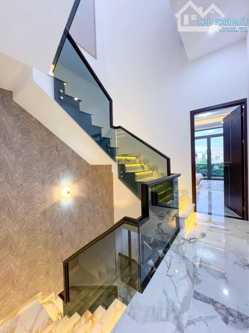 Bán Nhanh Nhà Phố Mới Xây - Hiện Đại -Tặng Nội Thất - Thủ Dầu Một - 6