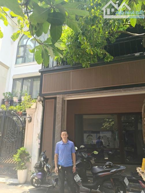 SIÊU PHẨM MẶT PHỐ ĐẶNG VĂN NGỮ VIEW HỒ HAI MẶT THOÁNG VĨNH VIỄN kD ĐỈNH CAO THANG MÁY XỊN - 1