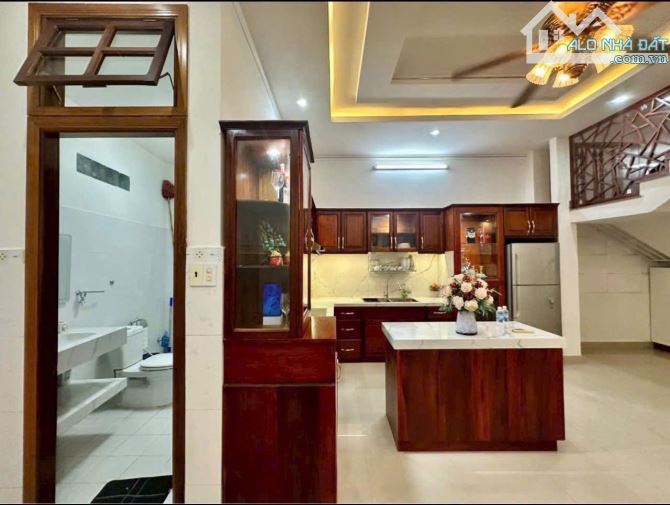 Nhà đẹp TTTP Nha Trang 107mv * 3 tầng đường Trần Thị Tính, sổ hoàn công, cách biển 700m - 6