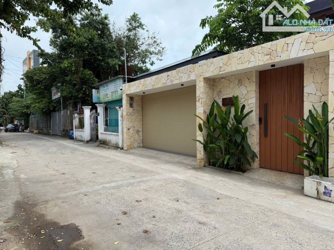 Bán căn biệt thự VIP, siêu đẹp xinh lung linh. QL 13 cũ gần Vạn Phúc, 266m2 - giá cực tốt - 6