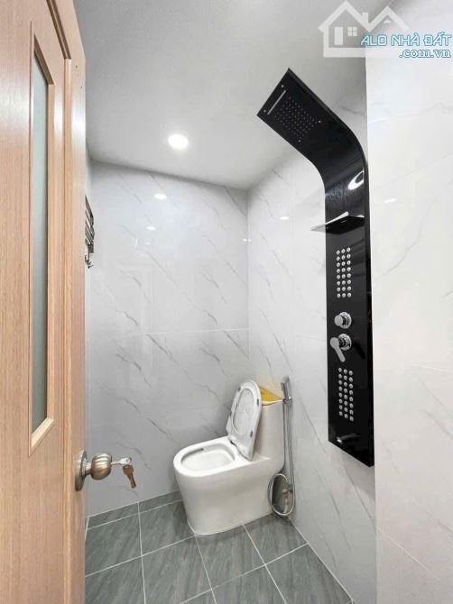 - SIÊU PHẨM SANG XỊN MỊN LÊN SÓNG Đường Dương Thị Mười. P. Tân Chánh Hiệp. Q 12 - 6