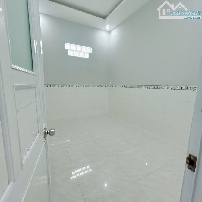 Np887 Bán nhà 1 trệt 1 lầu gần VinCom, Tân Mai, Biên Hòa, Đồng Nai:    * Giá: 3 tỷ 600 - 6