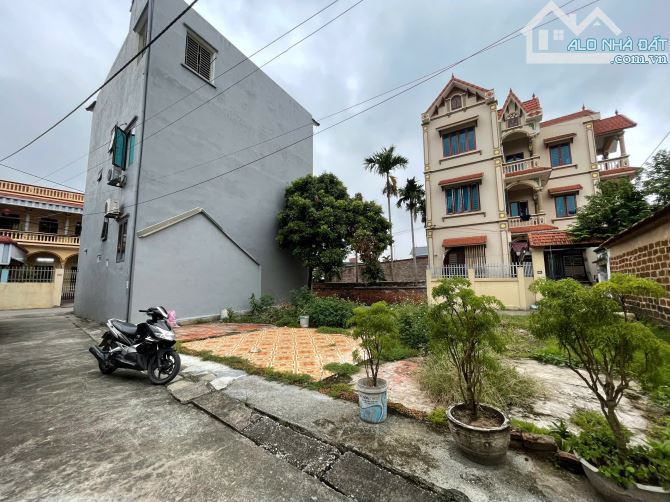 🔥 Bán lô đất tiềm năng tại Đội1 thôn 1  xã Quảng Bị🔥  Diện tích: 121m²  Vị trí: Thôn Đội - 6