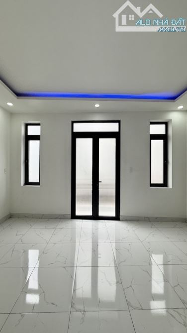 KHU PHÂN LÔ ĐẸP BÌNH TÂN - 4 TẦNG - HẺM XE HƠI TRÁNH CÓ LỀ - THIẾT KẾ ĐẸP SANG TRỌNG - 6
