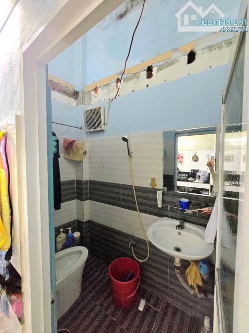 Bán gấp căn nhà Đ.Tân Xuân 6 - hóc môn - 106m2 - sổ riêng - 995 triệu - 6