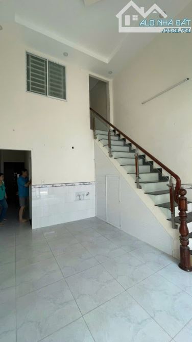NNC Bùi Đình Túy P.12 Bình Thạnh 4x15m 3PN. Giá 14 triệu/ tháng - 6