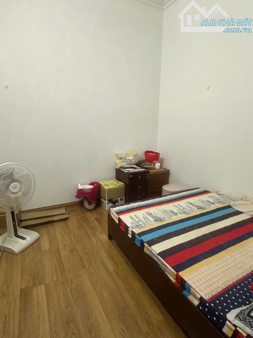 SIÊU HIẾM PHÂN LÔ -HOÀNG CẦU-ĐỐNG ĐA-42M2-Ô TÔ TRÁNH-5 TẦNG-2 BƯỚC RA HỒ-GIÁ 16.2 TỶ - 6