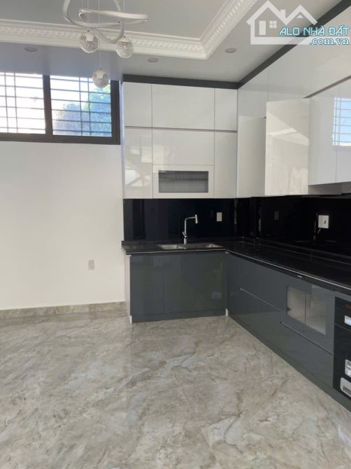 MSP: DC02  🏡 NHÀ ĐẸP NGÔ GIA TỰ – SAU MẶT ĐƯỜNG – GIÁ SIÊU HỜI - 6