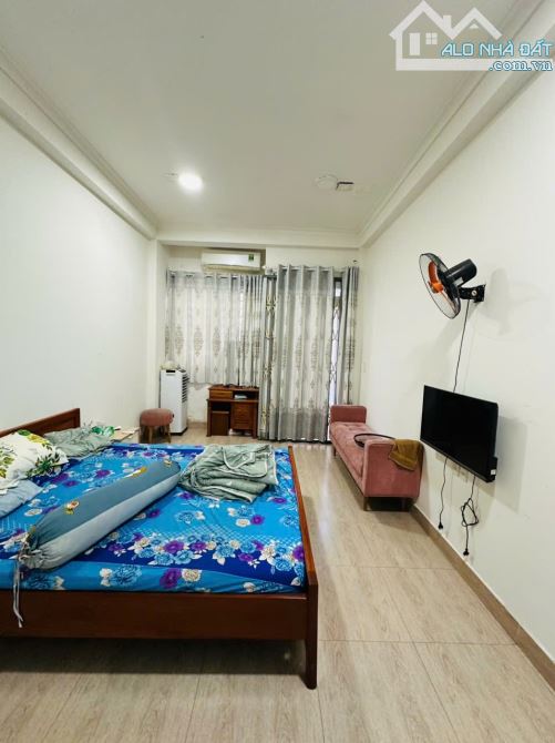 Nhà trệt 2lầu đúc. DT:3,5x24m =6,2tỷ, đường số 9, P.16 GV. - 6