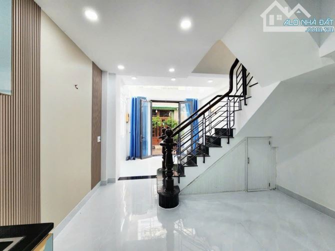 Hẻm an ninh đường Trần Văn Ơn - 37m2 - 4.2*9m - 5 tầng btct - 5pn 4wc - 6,38 tỷ - 7