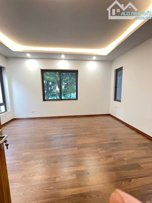 1 căn duy nhất lô góc 2 mặt ngõ 5m ra đường Láng 5 tầng 62m2 MT 6.5m ở, làm văn phòng tốt - 7