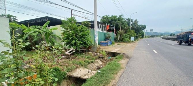 Bán lô đất mặt tiền QL1A xã Vĩnh Phương,Tp Nha Trang . DT 373,6m2 giá chỉ 3 tỉ - 7