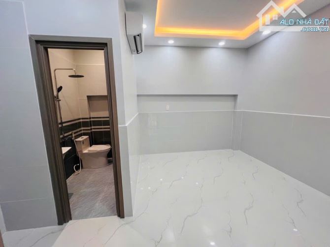 MUA 1 CĂN ĐƯỢC 2 CĂN - NHÀ QUẬN 7 MỚI XÂY, VÀO Ở NGAY - 7