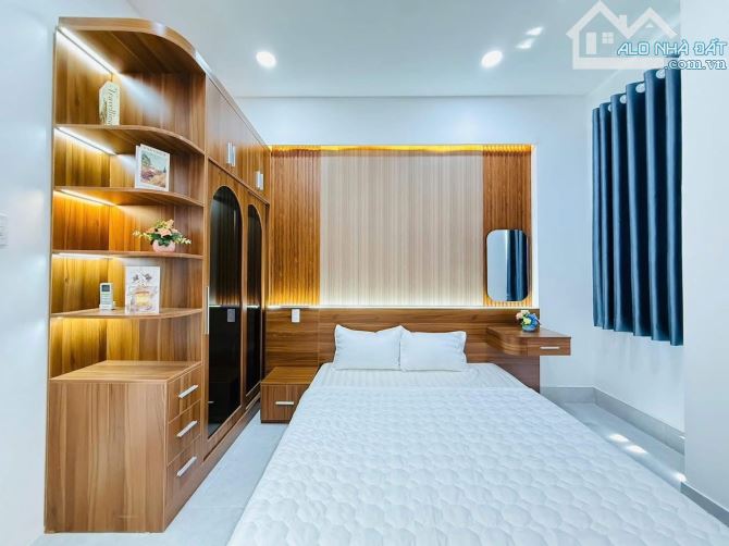 Bán gấp căn nhà 49.5m2 gần TTTM Gigamall - Đ. Phạm Văn Đồng, Thủ Đức. Giá: 2 Tỷ 620. SHR - 7