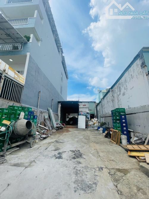 Cần bán Đất Hẻm Xe Tải đường số 8 LINH XUÂN THỦ ĐỨC DT: 245m2 Giá 16 Tỷ - 7