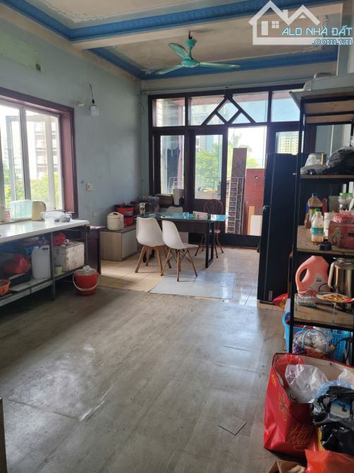 Rất Hiếm !Mặt phố Hoàng Quốc Việt - vỉa hè 10m - 60m2 - MT 4m - 37 tỷ - 7