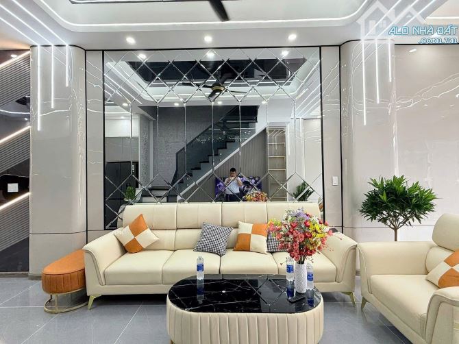 Bán nhà 1 trệt 2 lầu mới xây DT 150m2 - 7