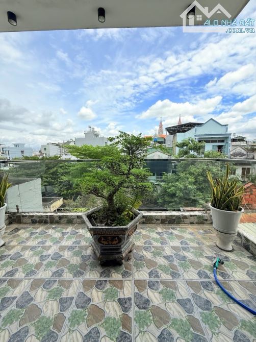 Nhà 3 tầng Mặt tiền đường SONG HÀNH, phường THT, Q12, dt 73m2 (4mx18m), Đường 12m 💰 10Tỷ - 7