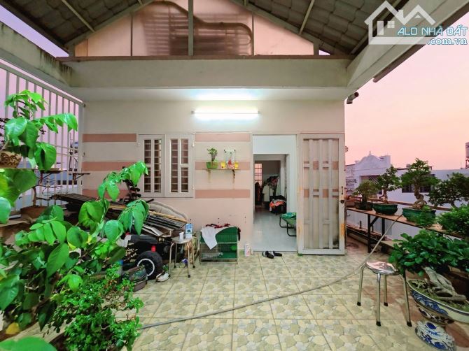 Bán nhà đẹp 4 tầng ,căn góc 2 mặt tiền,xe hơi vi vu.Lê Văn Lương ,Nhà Bè .Giá 7.5 tỷ. - 7