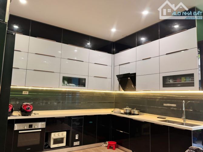 Liền kề Thọ Tháp. 103m*5t, mt 6m, nhỉnh 46 tỷ. Khu lõi Cầu Giấy ở đẳng cấp, Gía tốt nhất - 7