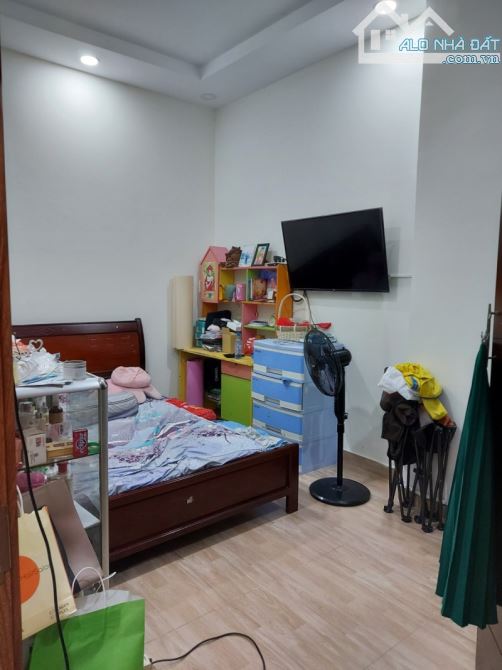 BÁN NHÀ HẺM OTÔ NGUYỂN SƠN - DT: 91M2 - CHỈ 9,9 TY TL - 7