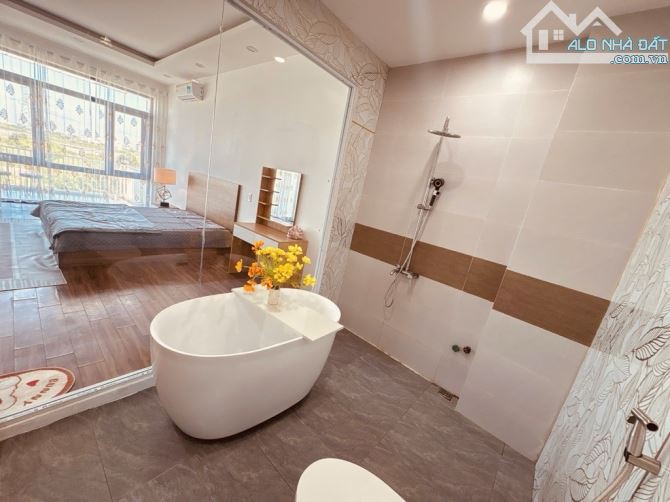 Cần bán gấp căn nhà 4 tầng mặt tiền Đường Nguyễn Thị Sáu khu vực Hòa Xuân - 7