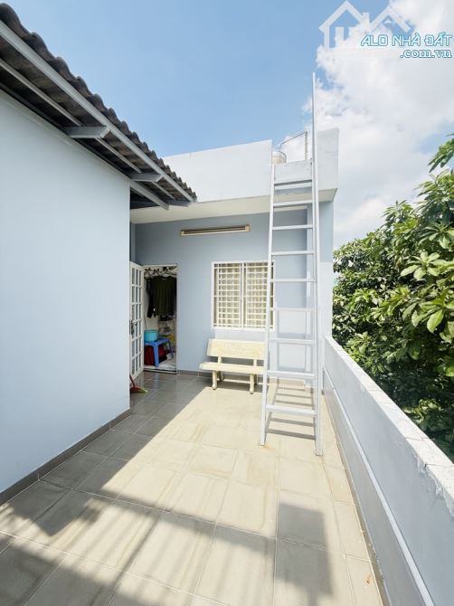 Bán nhà Quang Trung, P.10 Gò Vấp, gần BV Hồng Đức, 54m2 (4 x 13.5) x 3 tầng, 6.7 tỷ - 7