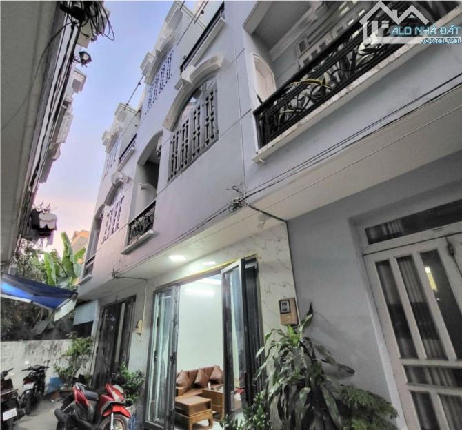 CẦN BÁN 2CĂN ĐÔI MUA MỘT ĐƯỢC HAI VỪA Ở VỪA KHAI THÁC DÒNG TIỀN PHÚ MỸ Q7   Diện tích: 83m - 7