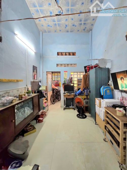 Bán gấp căn nhà Đ.Tân Xuân 6 - hóc môn - 106m2 - sổ riêng - 995 triệu - 7