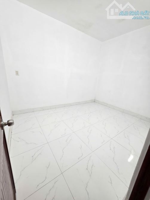 2.95 tỷ/  Bán nhà cấp 4 gác lửng gần TT Y Tế Dĩ An P.Tân Đông Hiệp Tp.Dĩ An gần QL 1K - 7