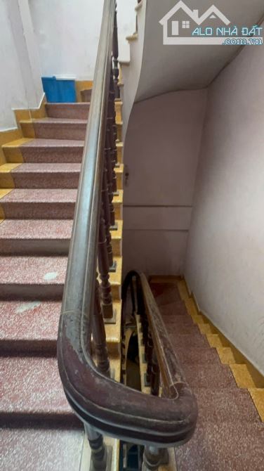 SAU 1 NHÀ RA PHỐ - YÊN LÃNG - THÁI THỊNH - 46M2 - TẦNG 2 ĐUA 52M2 - 4 TẦNG - KINH DOANH - 7
