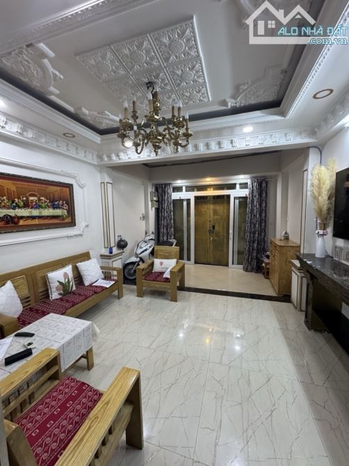 B.ÁN NHÀ ĐẸP NGAY MẶT T.IỀN TRẦN BÌNH TRỌNG – GẦN NGÃ TƯ TRẦN HƯNG ĐẠO, QUẬN 5 - 7