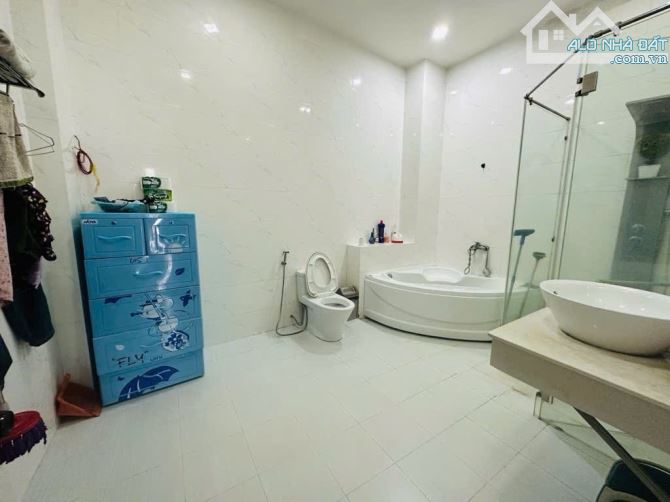 NHÀ ĐẸP 4 TẦNG- KHU VIP TÂN PHÚ - 5x11m - GẦN TRƯỜNG THPT TRẦN PHÚ- NHỈNH 6 TỶ - 7