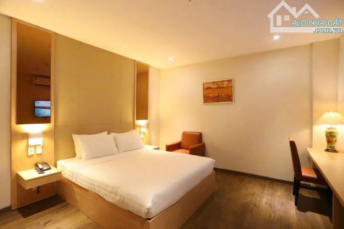 Toà Khách Sạn-CHDV Cao Cấp Hầm 8 Lầu đường Cộng Hoà, Gần Sân Bay, 11x44m, TN 1.2 Tỷ/Tháng - 7